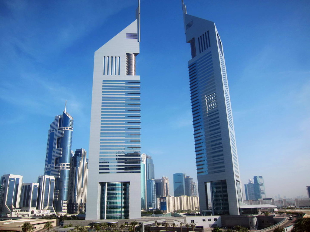 Emirates-Towers-Dubai-01.jpg